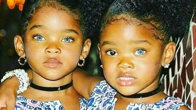 Get to know the “Trueblue Twins”, who are rapidly amassing a large Instagram following