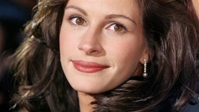 Julia Robert’s daughter is growing up quickly and looks just like her mom back in the day