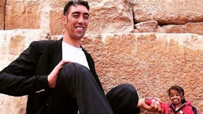 When the Tallest Man and Shortest Woman Unite in Egypt