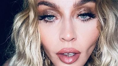 At 65, Madonna praised as the “most beautiful” woman in the world after sharing sultry photos
