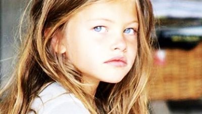 ”Most beautiful girl in the world” posts incredible 10-year challenge photo