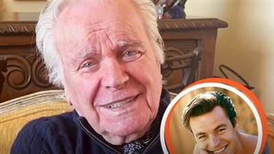 Robert Wagner raised three women after his wife died in a strange accident. At 93 years old, he looks “wonderful.”