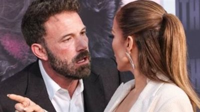 Lip readers spill the beans on what Ben Affleck whispered to Jennifer Lopez during their iconic red carpet ‘exchange