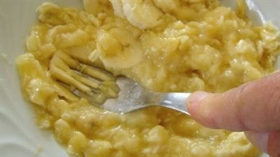 Mix banana, honey and water: your cough and bronchitis will disappear