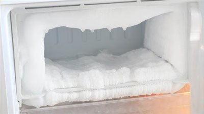 Here’s how to simply defrost the fridge in no time